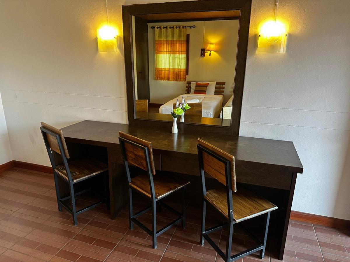 Soft Resort Kad Farang Hangdong Ban Boe Exterior photo
